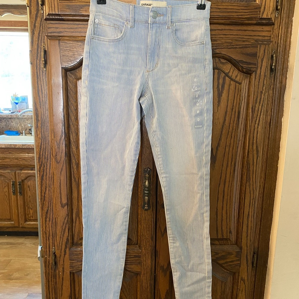 NWT!! Garage High Rise Jegging, Light Stripe Blue, Size 0